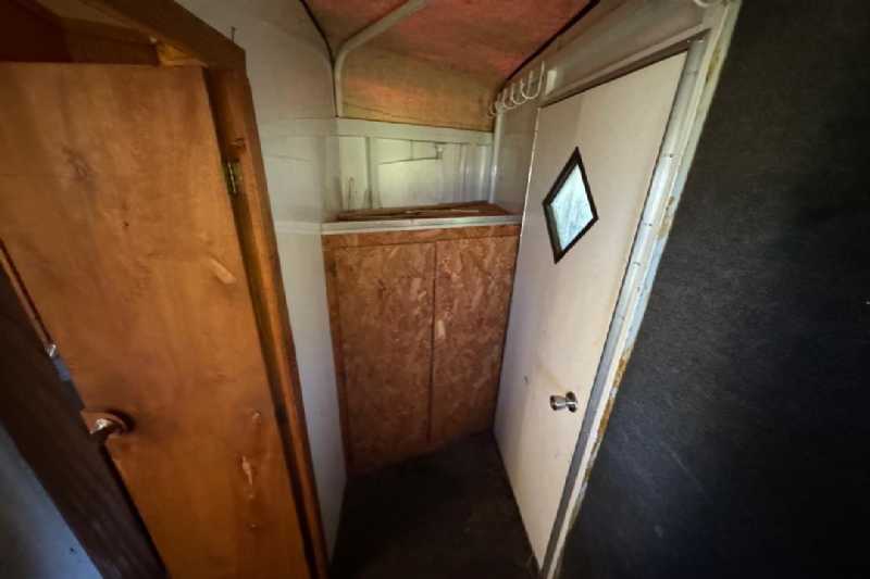 Trailer Photo 16