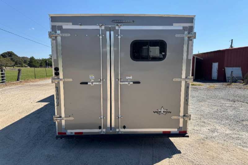 Trailer Photo 7