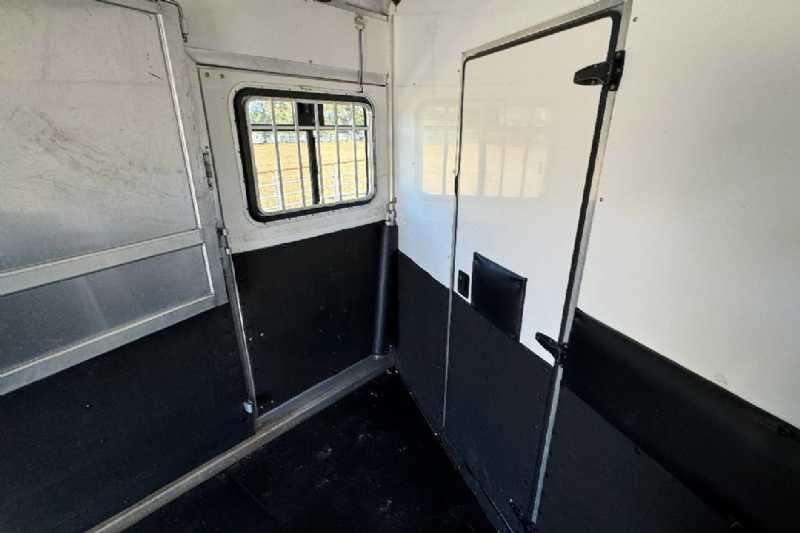 Trailer Photo 30