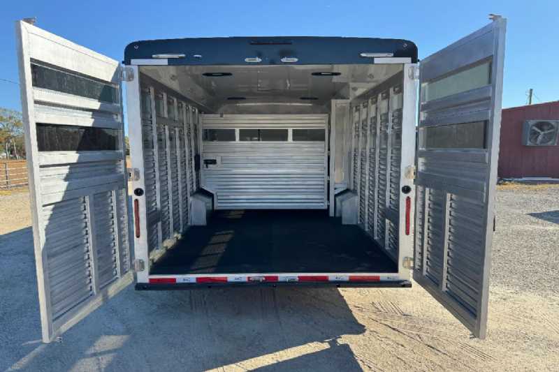 Trailer Photo 25
