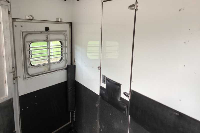 Trailer Photo 24