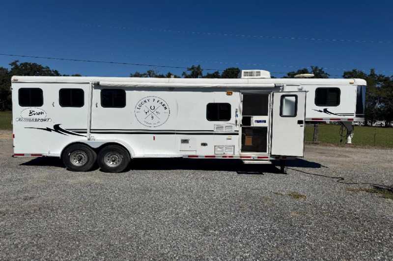 Trailer Photo 2