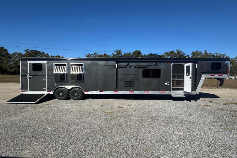 Trailer Photo 2