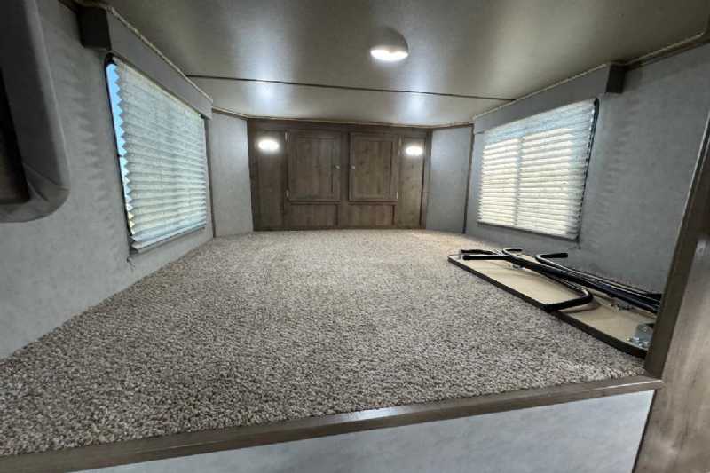 Trailer Photo 8