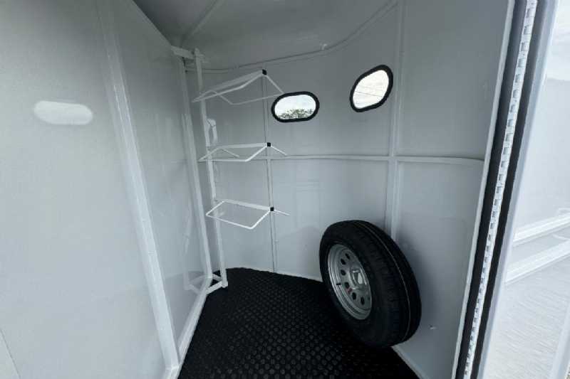 Trailer Photo 3