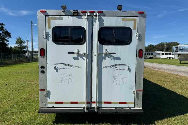 Trailer Photo 5