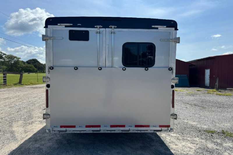 Trailer Photo 7