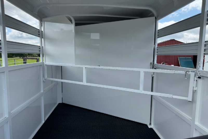 Trailer Photo 7