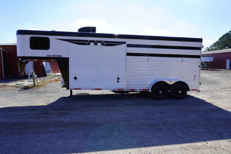 Trailer Photo 4