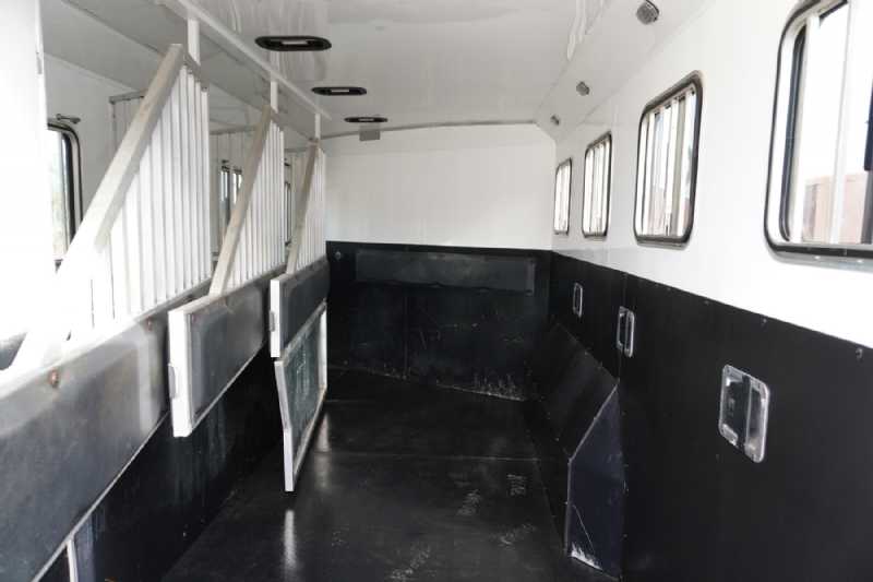 Trailer Photo 28