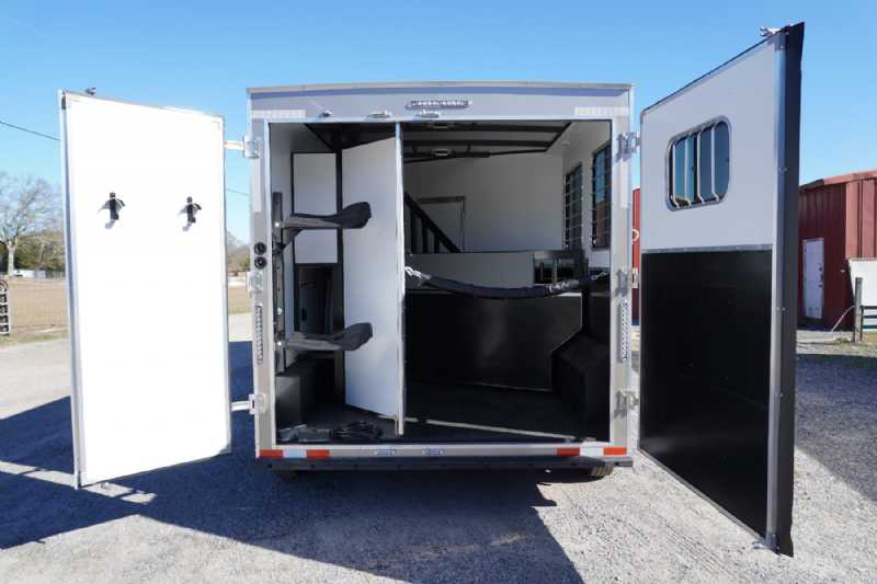 Trailer Photo 17