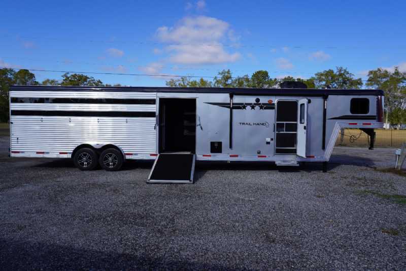 Trailer Photo 2