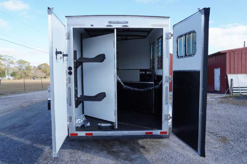 Trailer Photo 8