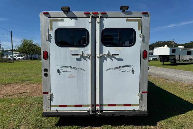 Trailer Photo 5