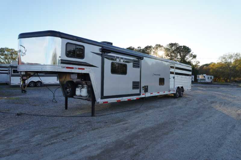 Trailer Photo 7