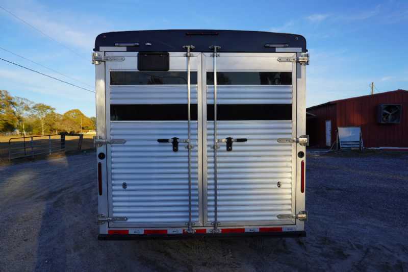 Trailer Photo 9