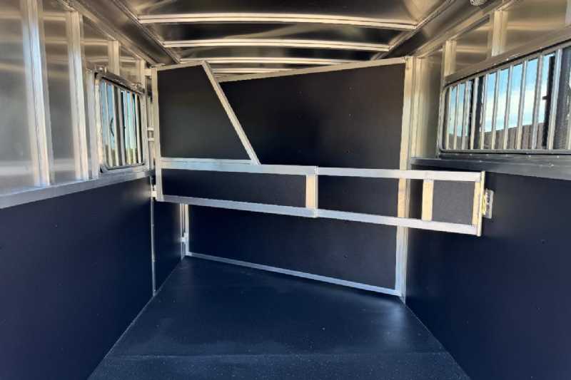 Trailer Photo 10
