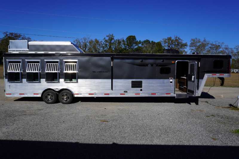 Trailer Photo 2
