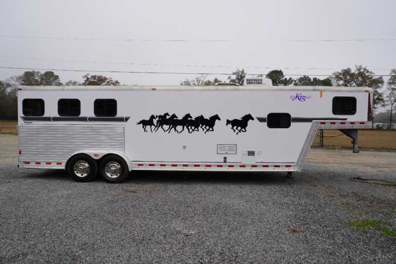 Trailer Photo 4