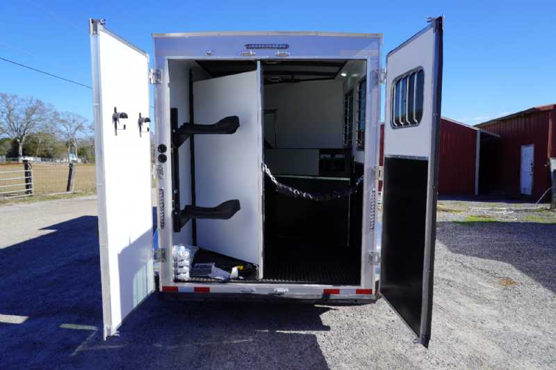 Trailer Photo 19