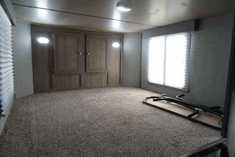 Trailer Photo 8