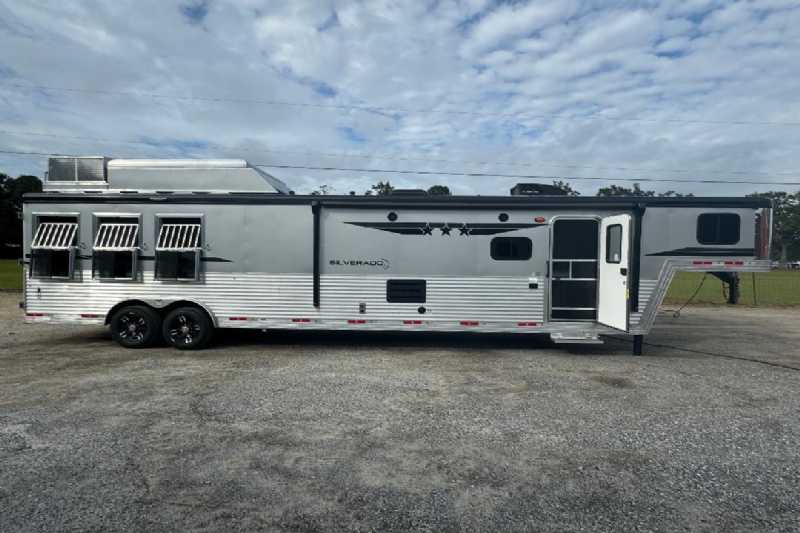 Trailer Photo 2