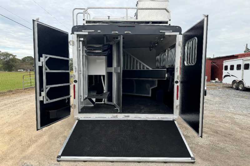 Trailer Photo 26