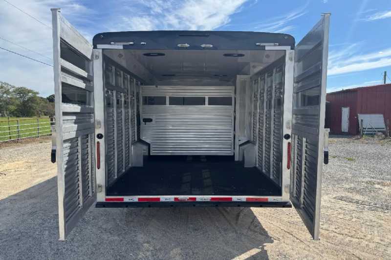 Trailer Photo 22