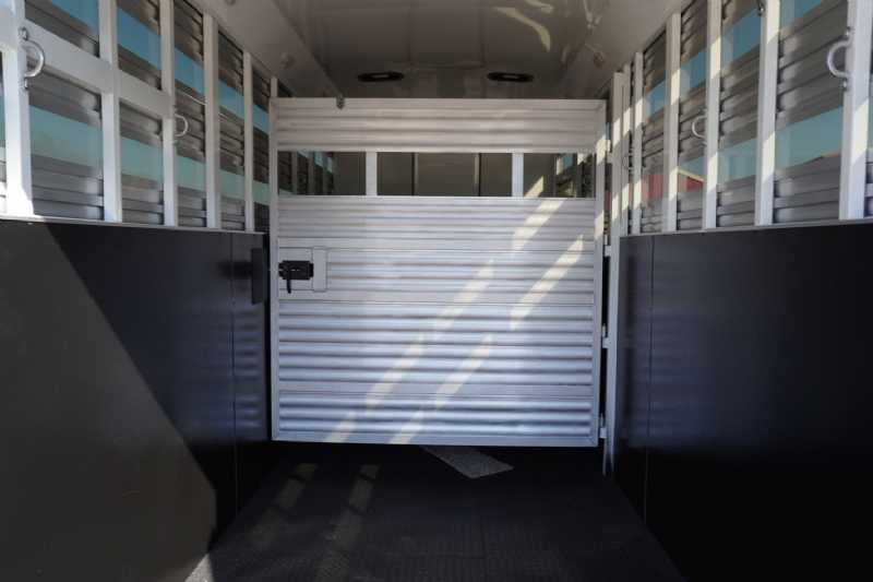 Trailer Photo 23