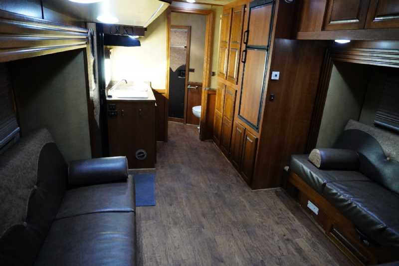 Trailer Photo 12