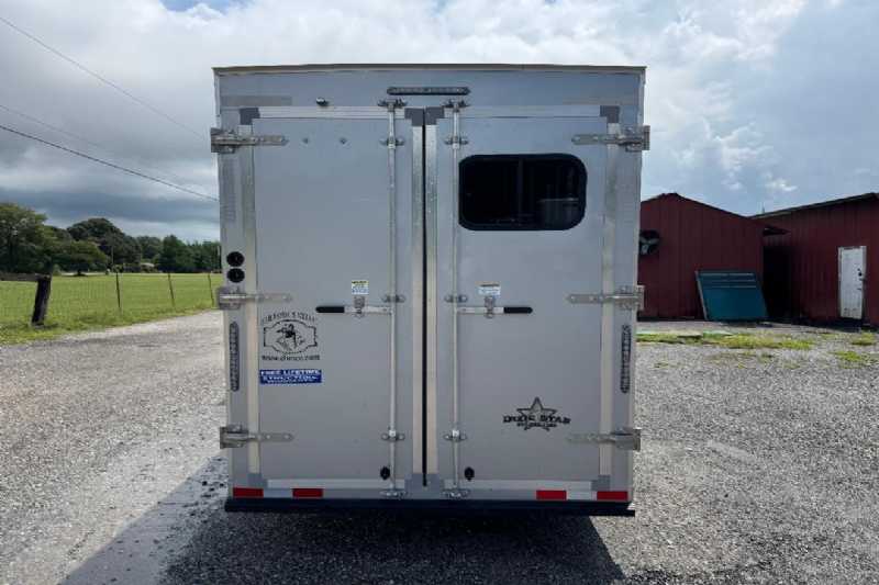 Trailer Photo 7