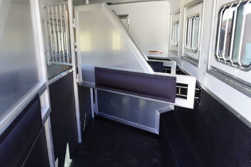 Trailer Photo 26