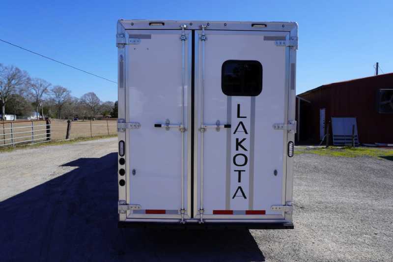 Trailer Photo 7