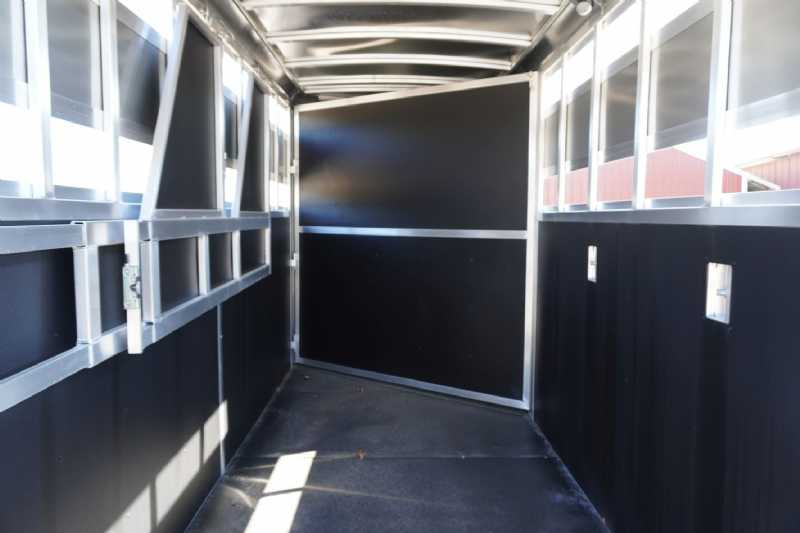 Trailer Photo 10