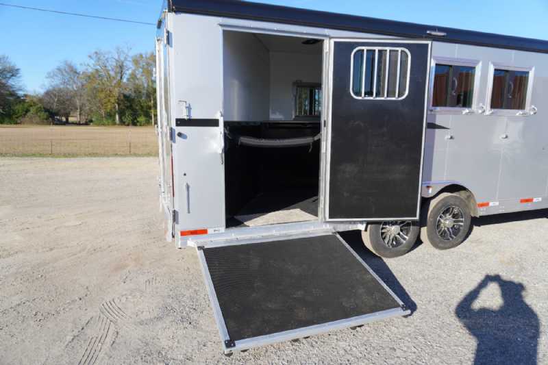 Trailer Photo 26