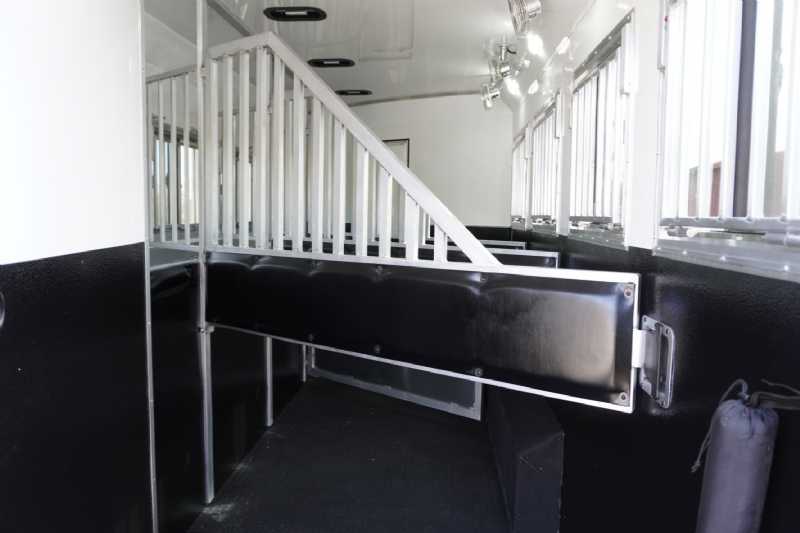 Trailer Photo 28