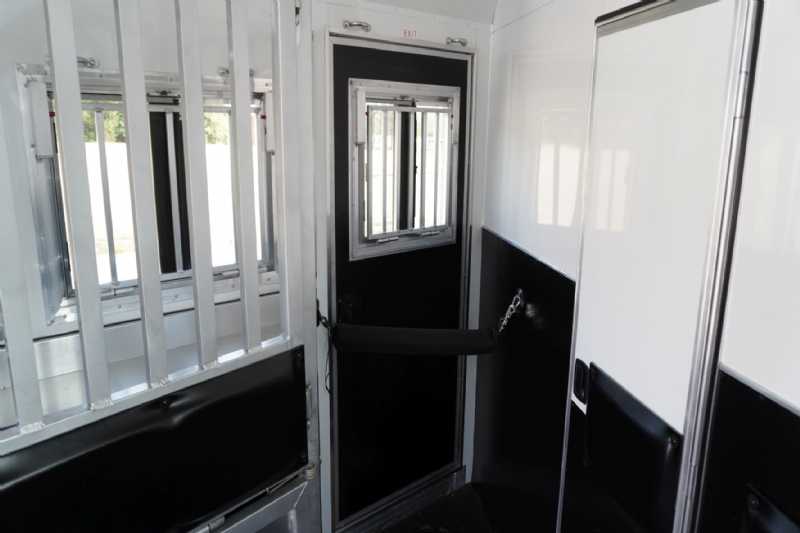 Trailer Photo 32