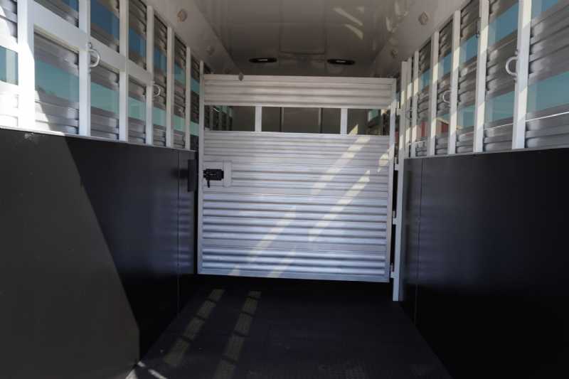Trailer Photo 21