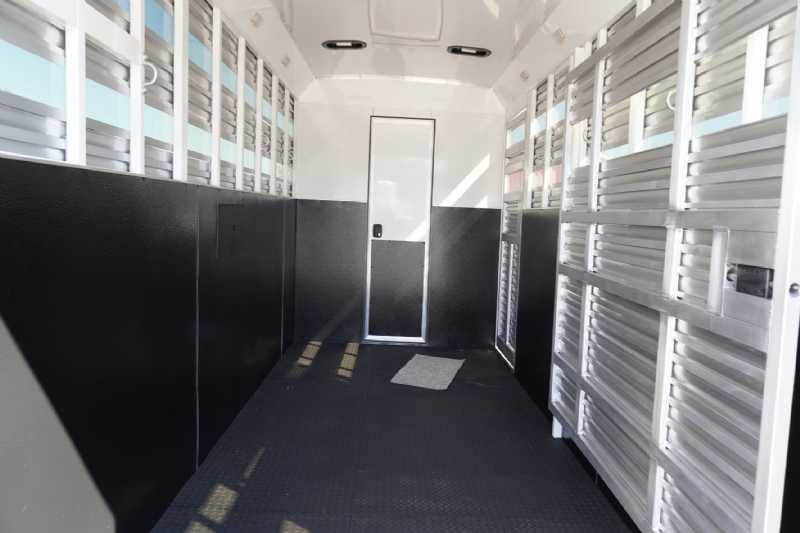 Trailer Photo 22