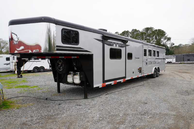 Trailer Photo 11