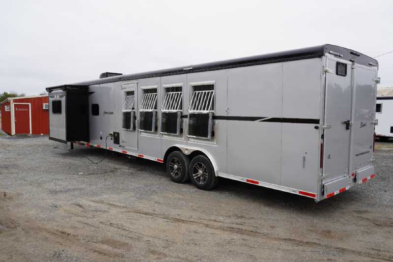 Trailer Photo 12