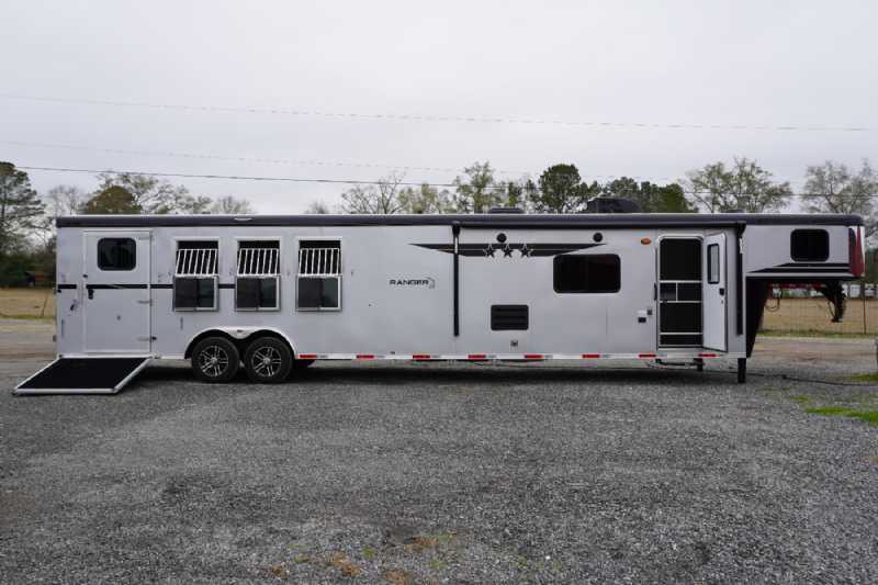 Trailer Photo 2