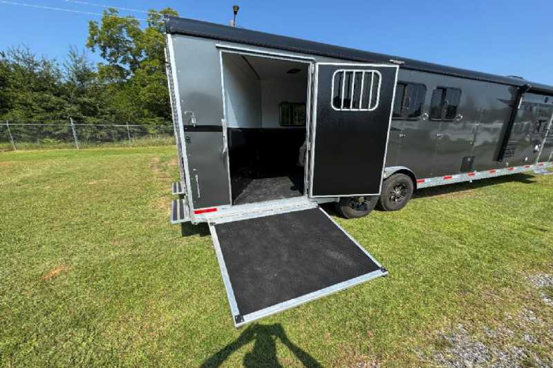 Trailer Photo 23