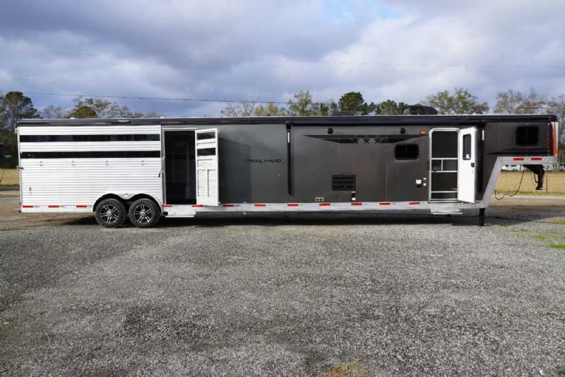 Trailer Photo 2