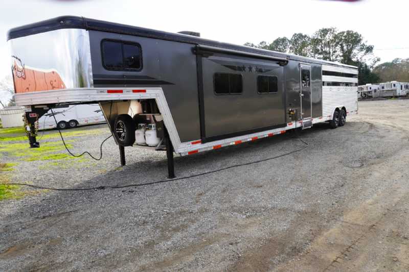 Trailer Photo 5