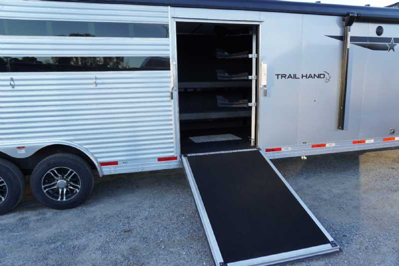 Trailer Photo 3