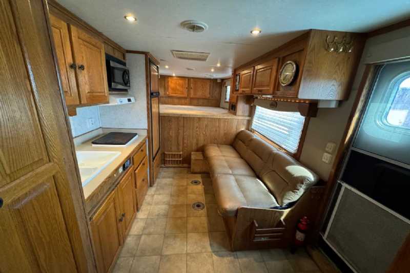 Trailer Photo 7